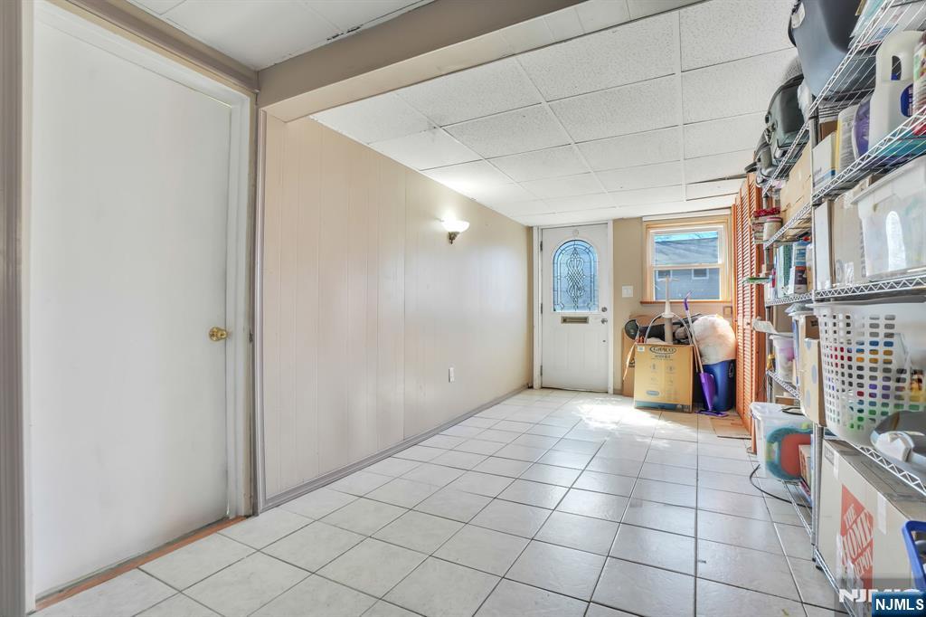 687 Lancaster Road Ridgefield, NJ 07657 - Photo 21 of 24