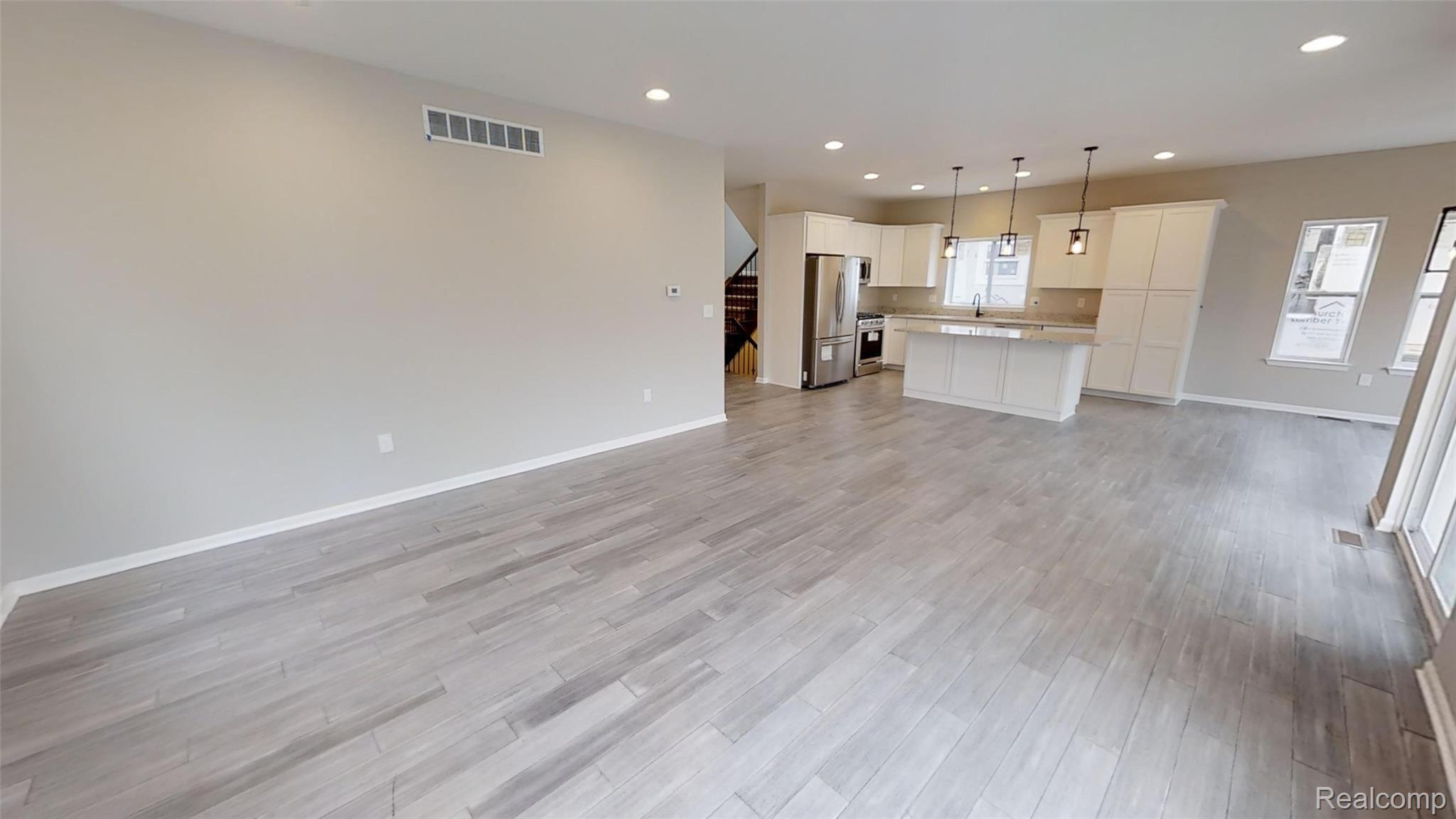 1 Hessel Rochester, MI 48307 - Photo 9 of 28 08.jpg