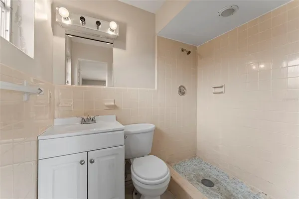 $250,000 | 2713 Greenfield Avenue, Orlando, FL 32808