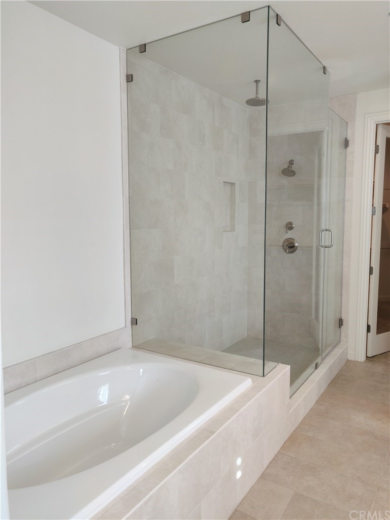 27 Lark Lake Forest, CA 92630 - Photo 2 of 12