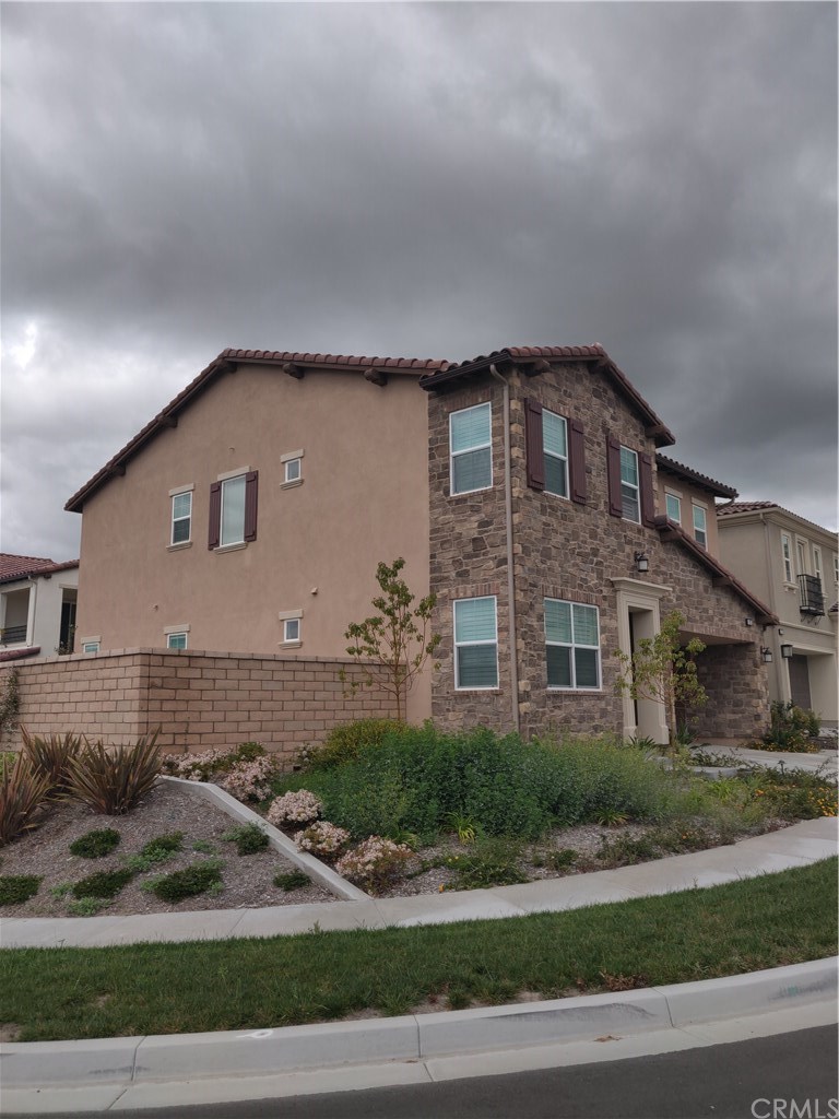 27 Lark Lake Forest, CA 92630 - Photo 11 of 12