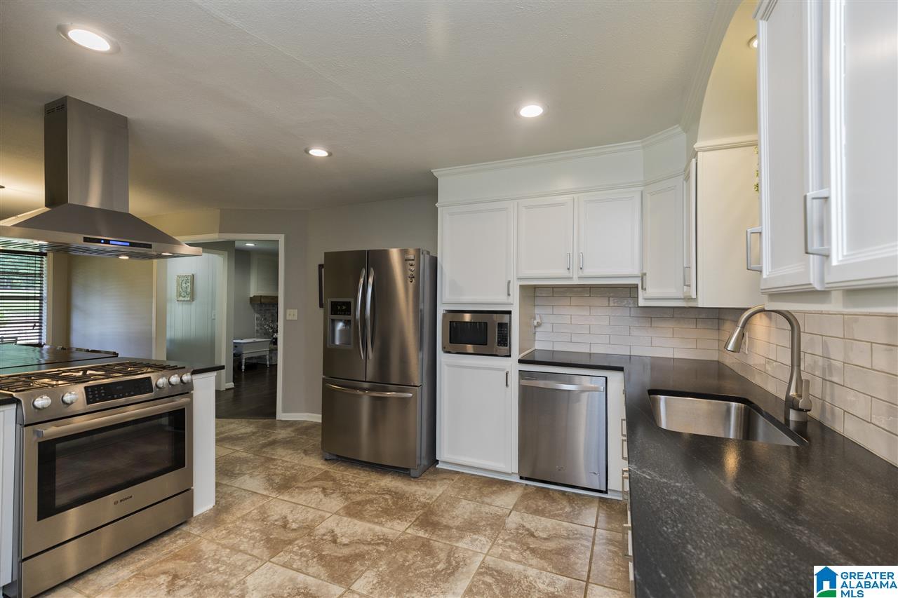 8023 Cavern Road Trussville, AL 35173 - Photo 34 of 47