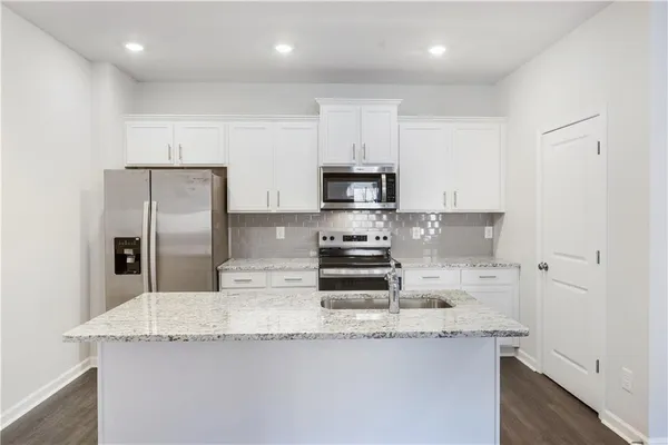 $299,900 | 403 Whitehorse Way, Unit 41, Conyers, GA 30094