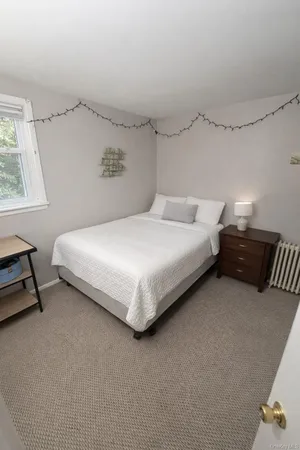 $2,700 | 308 Kansas Street, Lindenhurst, NY 11757