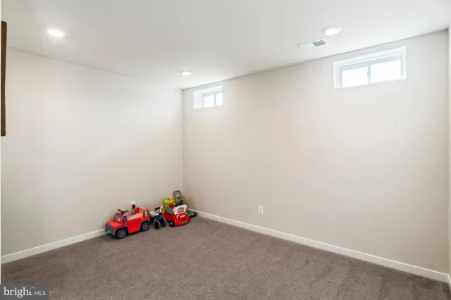 $699,900 | 225 Lehigh Drive, Winchester, VA 22602