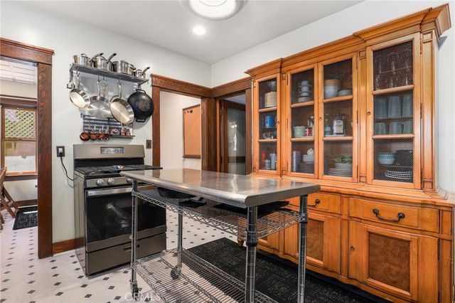 $1,021,000 | 401 South Cabrillo Avenue, San Pedro, CA 90731