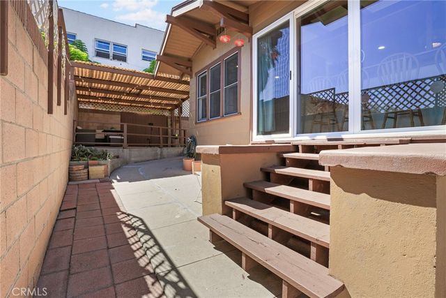 $1,021,000 | 401 South Cabrillo Avenue, San Pedro, CA 90731