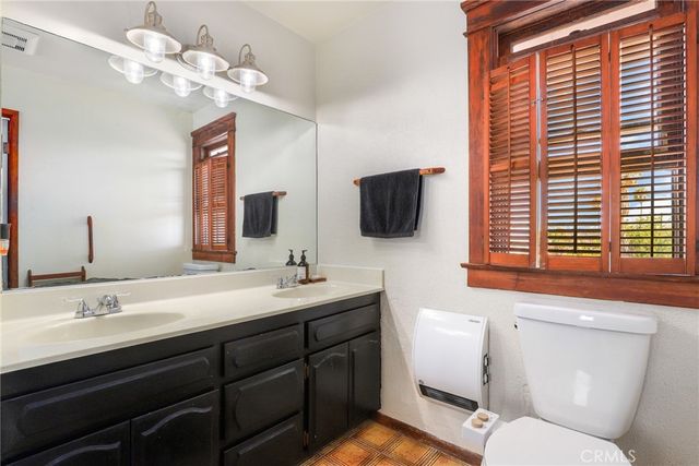 $1,021,000 | 401 South Cabrillo Avenue, San Pedro, CA 90731