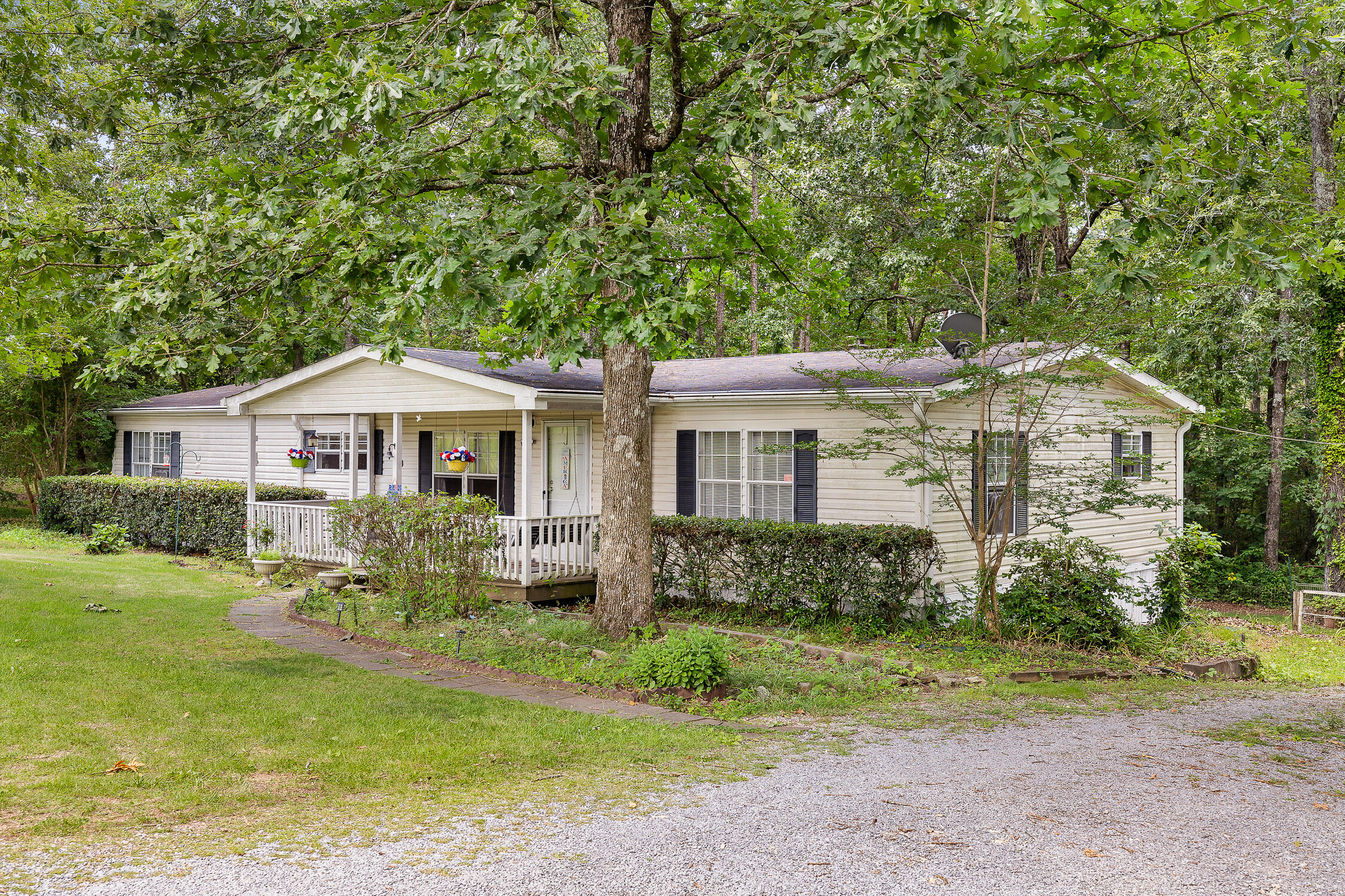 403 Lyman Daniel Road Trenton, GA 30752 - Photo 3 of 34 Lyman Daniel-3
