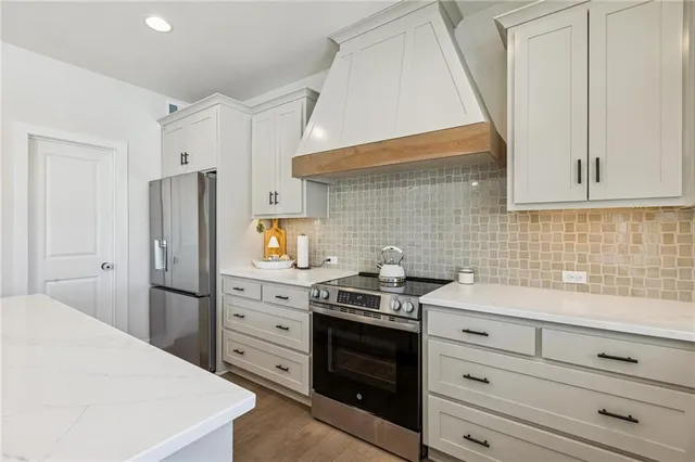 $549,500 | 9018 North Denver Avenue, Kansas City, MO 64156