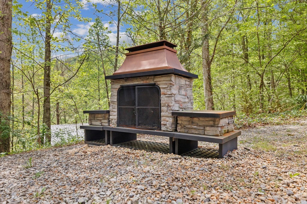 4717 Jerry View Way Cosby, TN 37722 - Photo 7 of 32 Gallery Image 7
