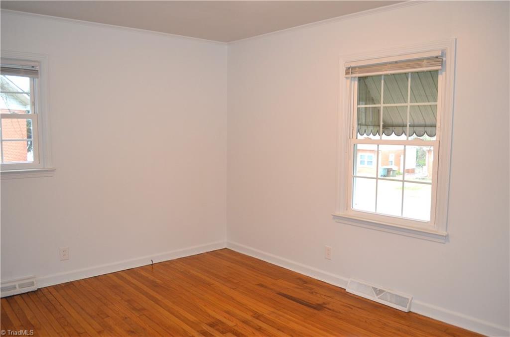 2802 Holmes Road Greensboro, NC 27405 - Photo 11 of 23 PRIMARY BR