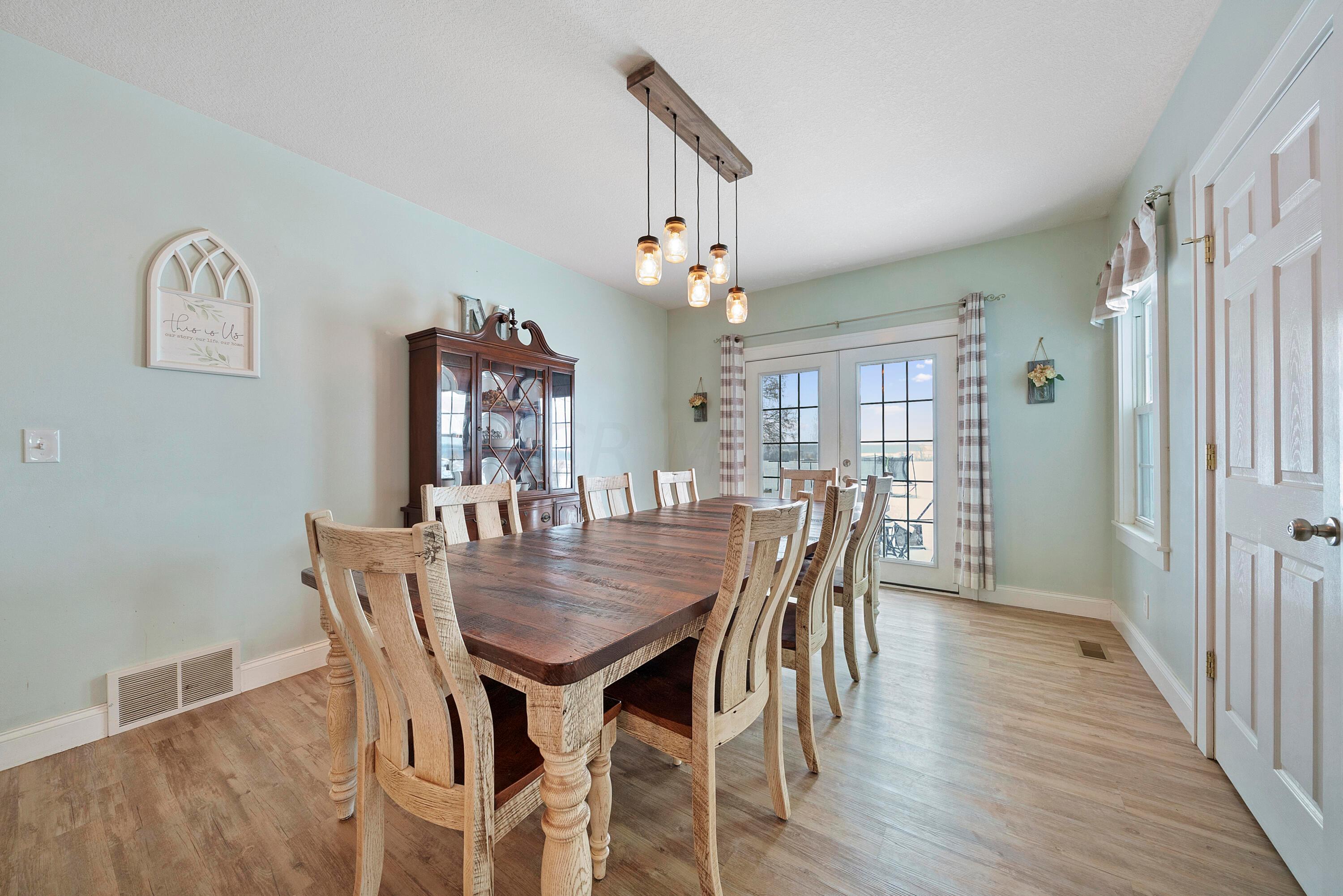5880 Devore Road Mount Vernon, OH 43050 - Photo 9 of 23 9 - Dining Room (1)