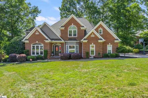 $914,900 | 4 Golden Bear Court, Greenville, SC 29609