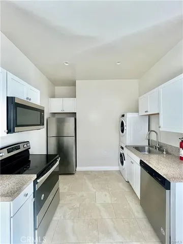 $2,000 | 5709 Jamieson Avenue, Encino, CA 91316