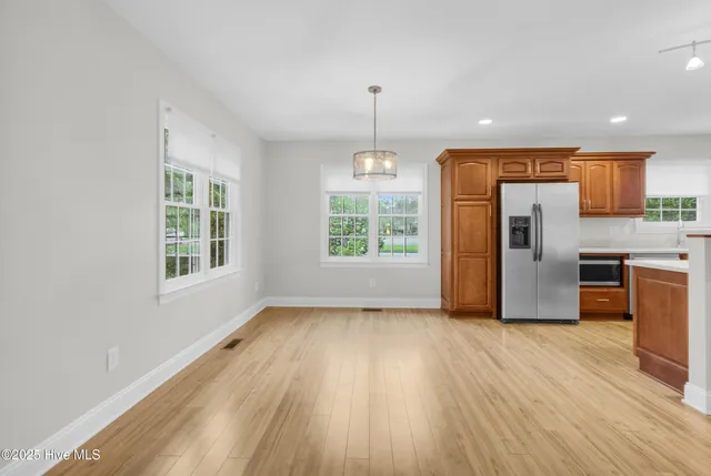 $2,500 | 1609 Lucerne Way, New Bern, NC 28560