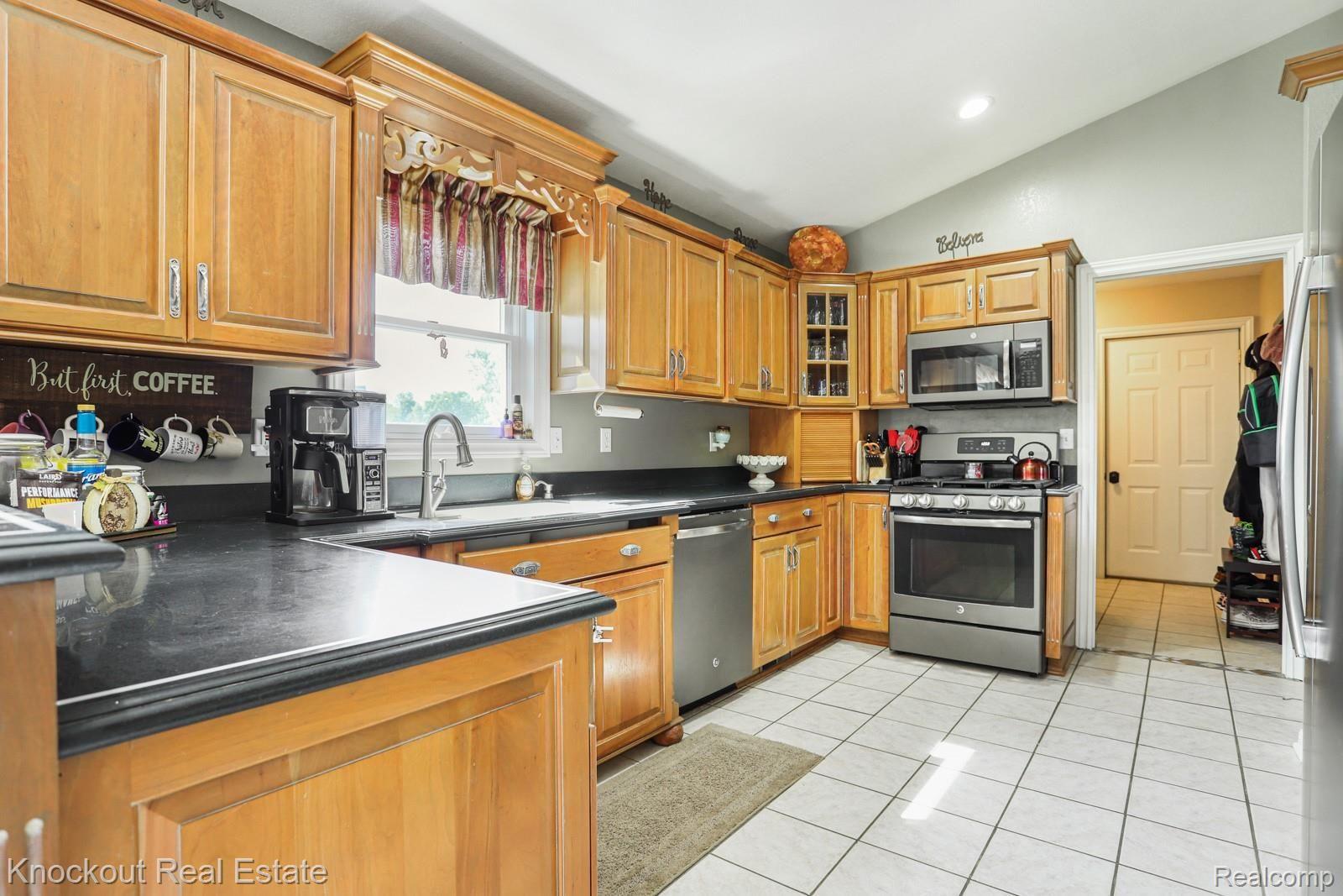 4091 East Millington Road Millington, MI 48746 - Photo 14 of 53 4091 Millington Rd 48764-13.jpg
