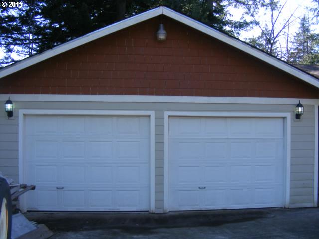 91 Glur Road Carson, WA 98610 - Photo 16 of 16 Garage