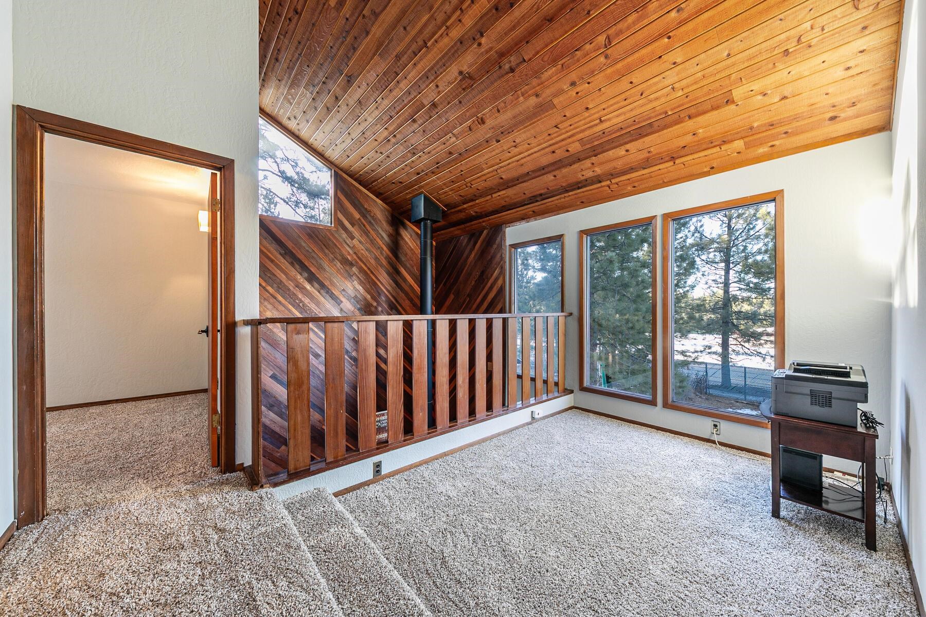 10806 Manchester Drive Truckee, CA 96161 - Photo 18 of 28 a view of livingroom with furniture