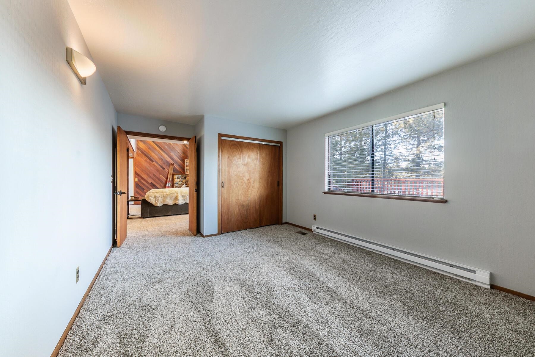 10806 Manchester Drive Truckee, CA 96161 - Photo 23 of 28 an empty room with windows