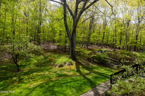 $1,150,000 | 1 Van Bueran Drive, Hillsdale, NY 12529