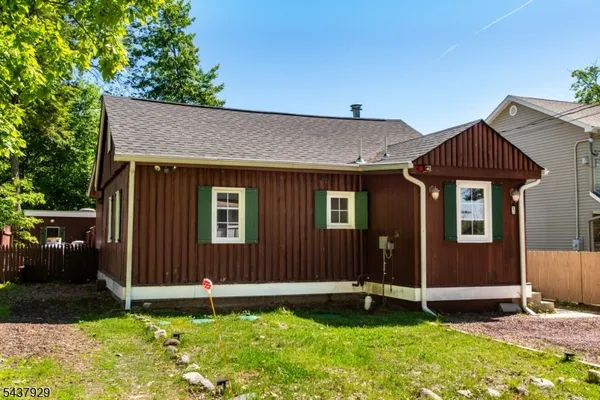 $2,850 | 5 Sewell Road, West Milford, NJ 07421