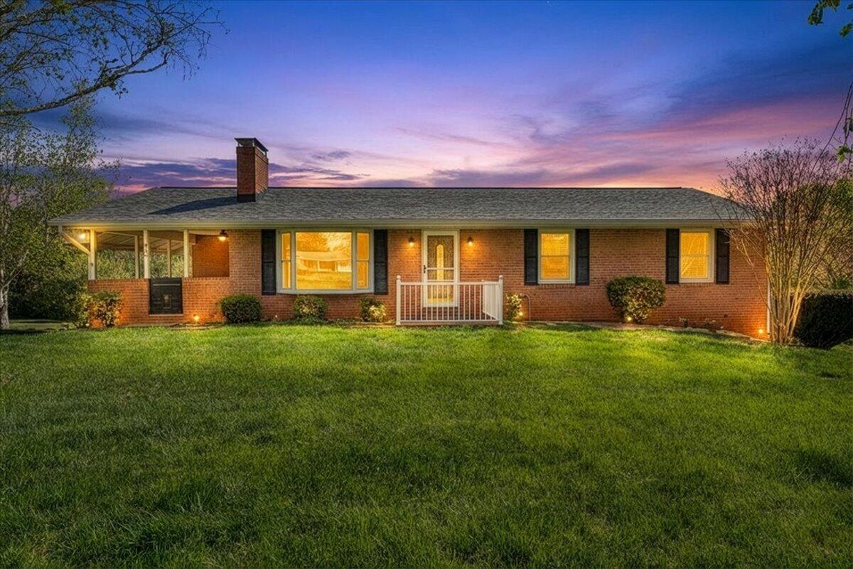 930 Farmington Road Hardy, VA 24101 - Photo 1 of 77 01-MIB08065-R5F