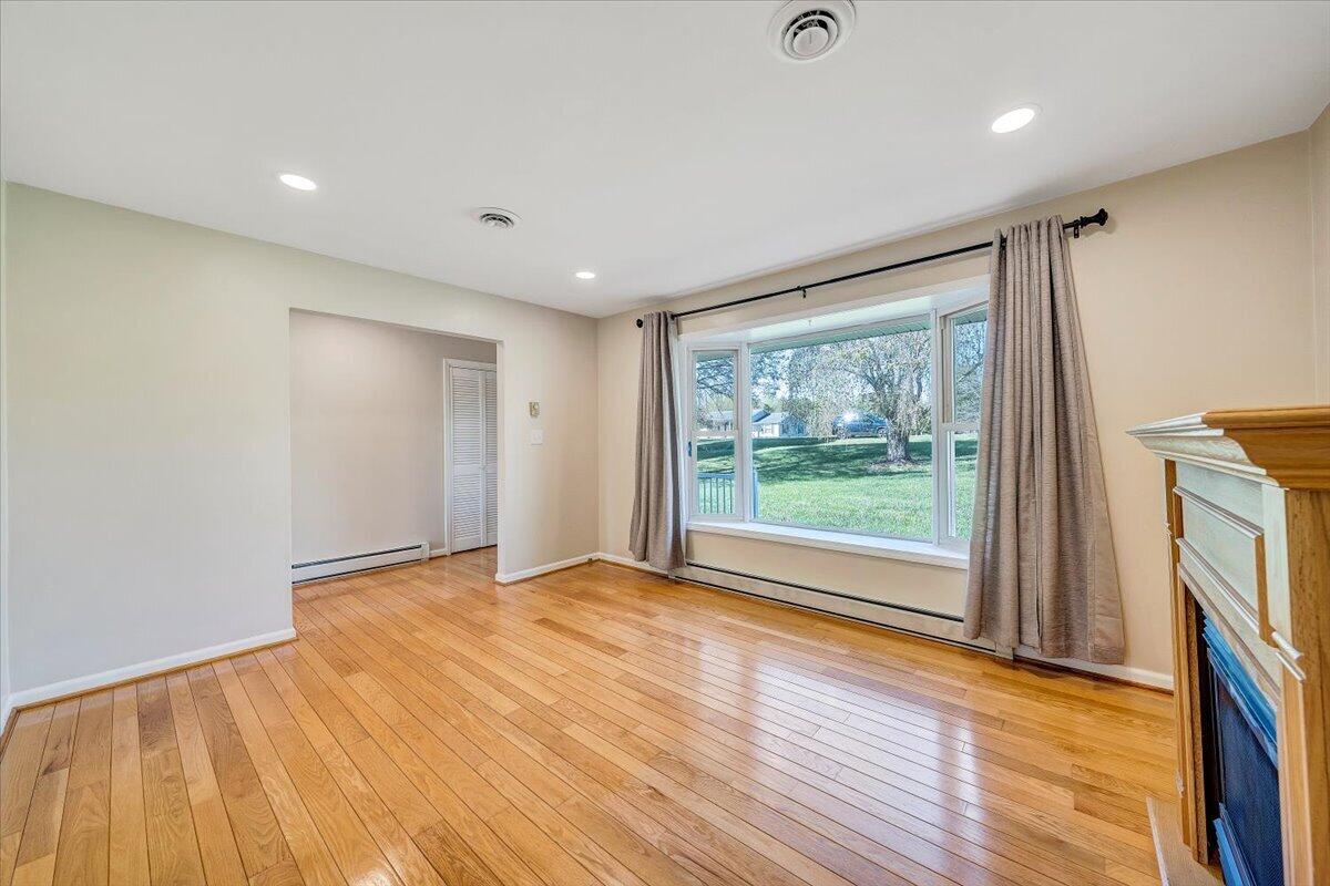 930 Farmington Road Hardy, VA 24101 - Photo 11 of 77 11-MIB07894