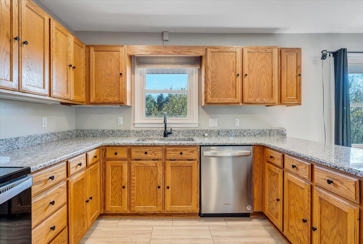 930 Farmington Road Hardy, VA 24101 - Photo 19 of 77 19-MIB07912-R5