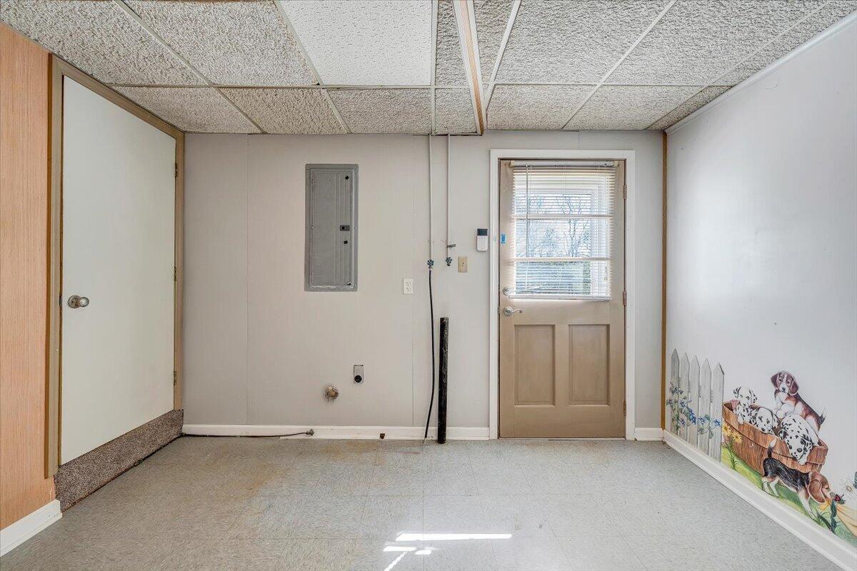 930 Farmington Road Hardy, VA 24101 - Photo 44 of 77 44-MIB08014