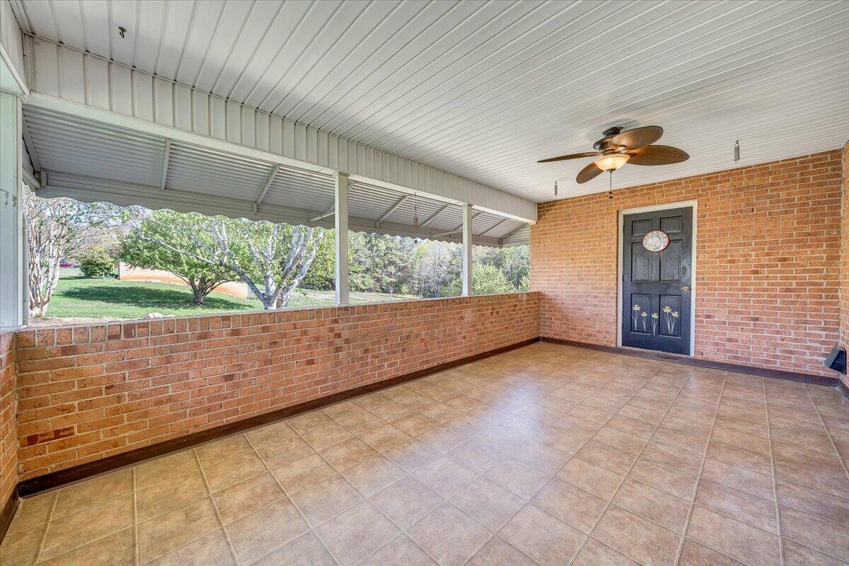 930 Farmington Road Hardy, VA 24101 - Photo 54 of 77 54-MIB08029