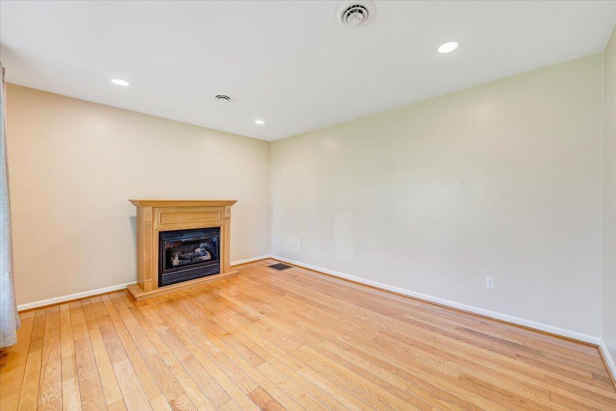 930 Farmington Road Hardy, VA 24101 - Photo 7 of 77 07-MIB07888