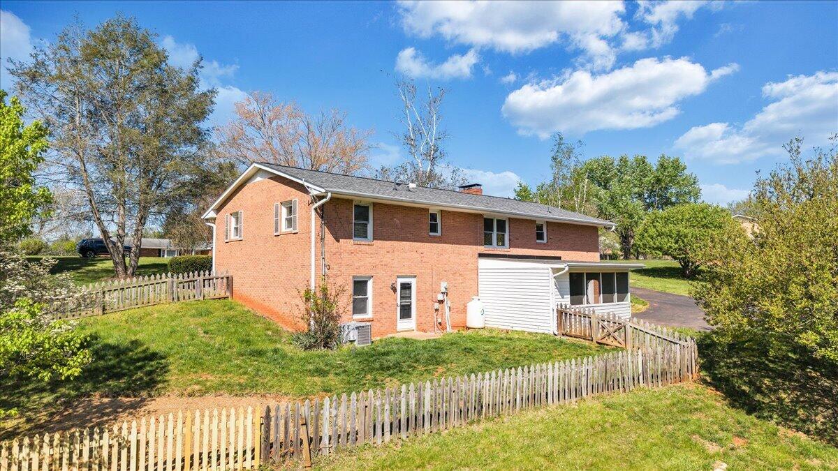 930 Farmington Road Hardy, VA 24101 - Photo 73 of 77 68-DJI_20260408120451_0071_D