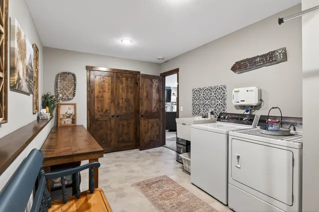 $625,000 | 27835 143rd Street Northwest, Zimmerman, MN 55398