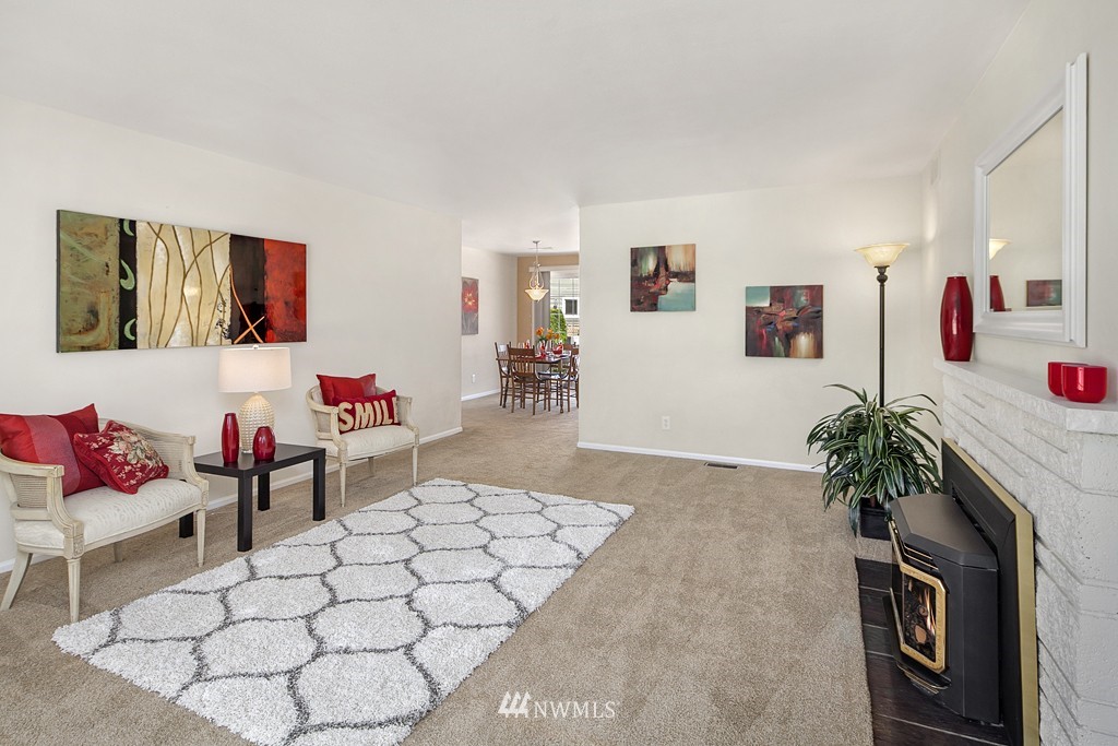 14604 Southeast 113th Street Renton, WA 98059 - Photo 3 of 11 Gallery Image 3
