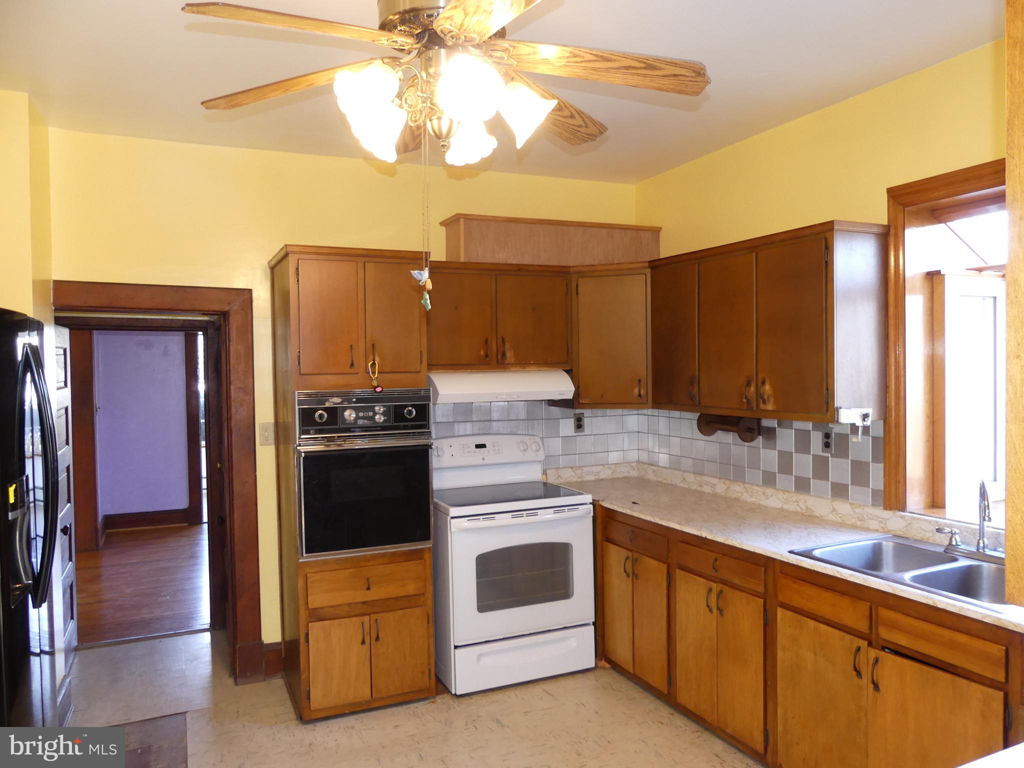 40 Old Hanover Road Reisterstown, MD 21136 - Photo 11 of 37 A different view
