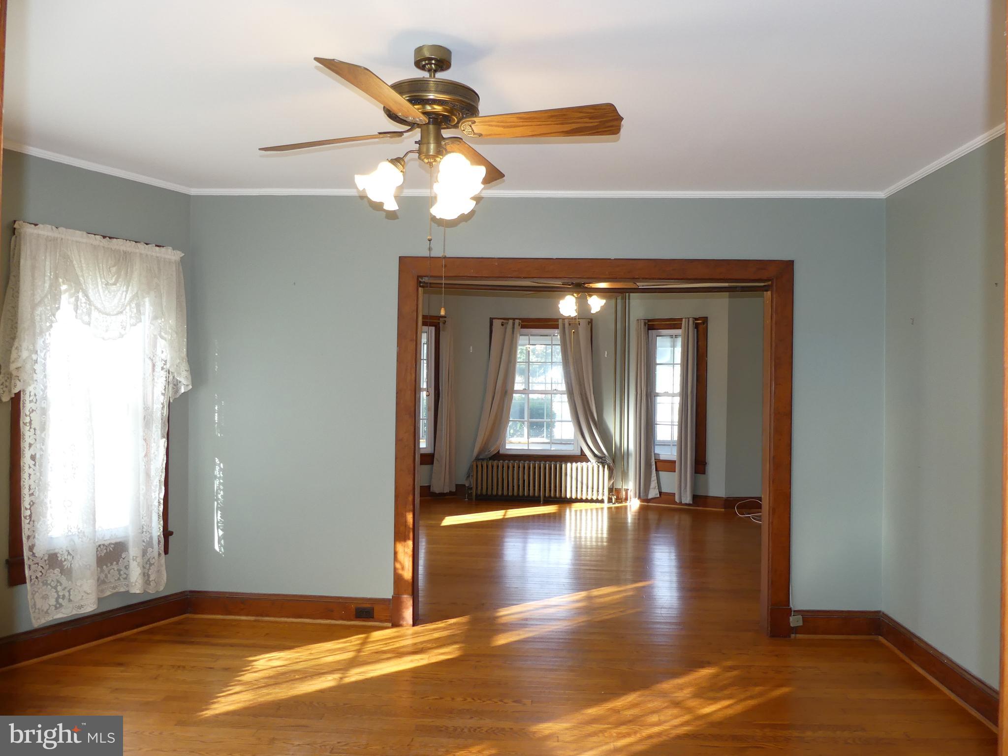 40 Old Hanover Road Reisterstown, MD 21136 - Photo 7 of 37 Looking toward the living room