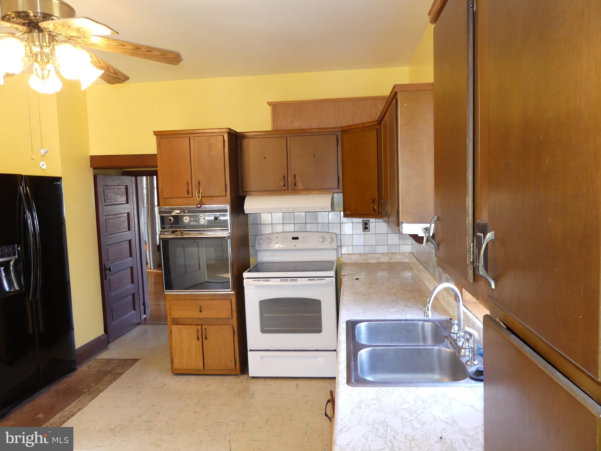 40 Old Hanover Road Reisterstown, MD 21136 - Photo 10 of 37 Basement door to your left