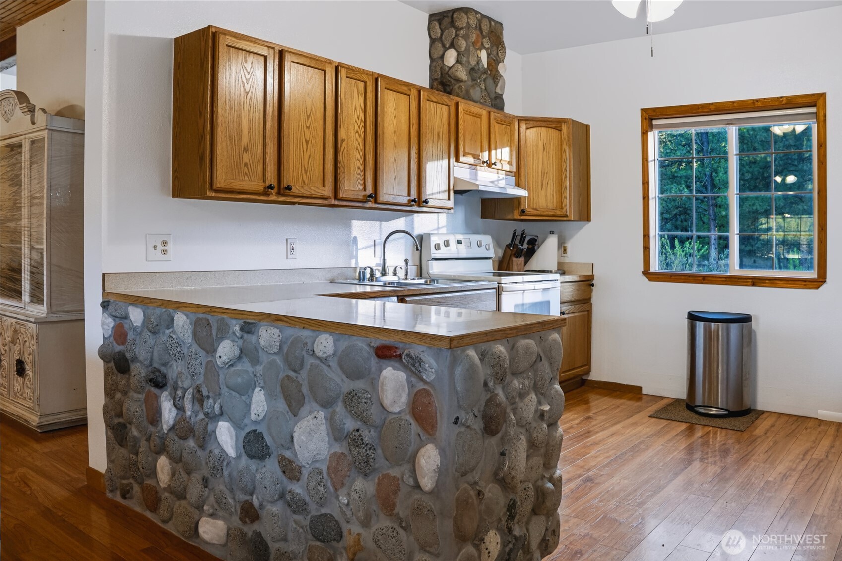 155 Tamarack Road Tonasket, WA 98855 - Photo 9 of 31