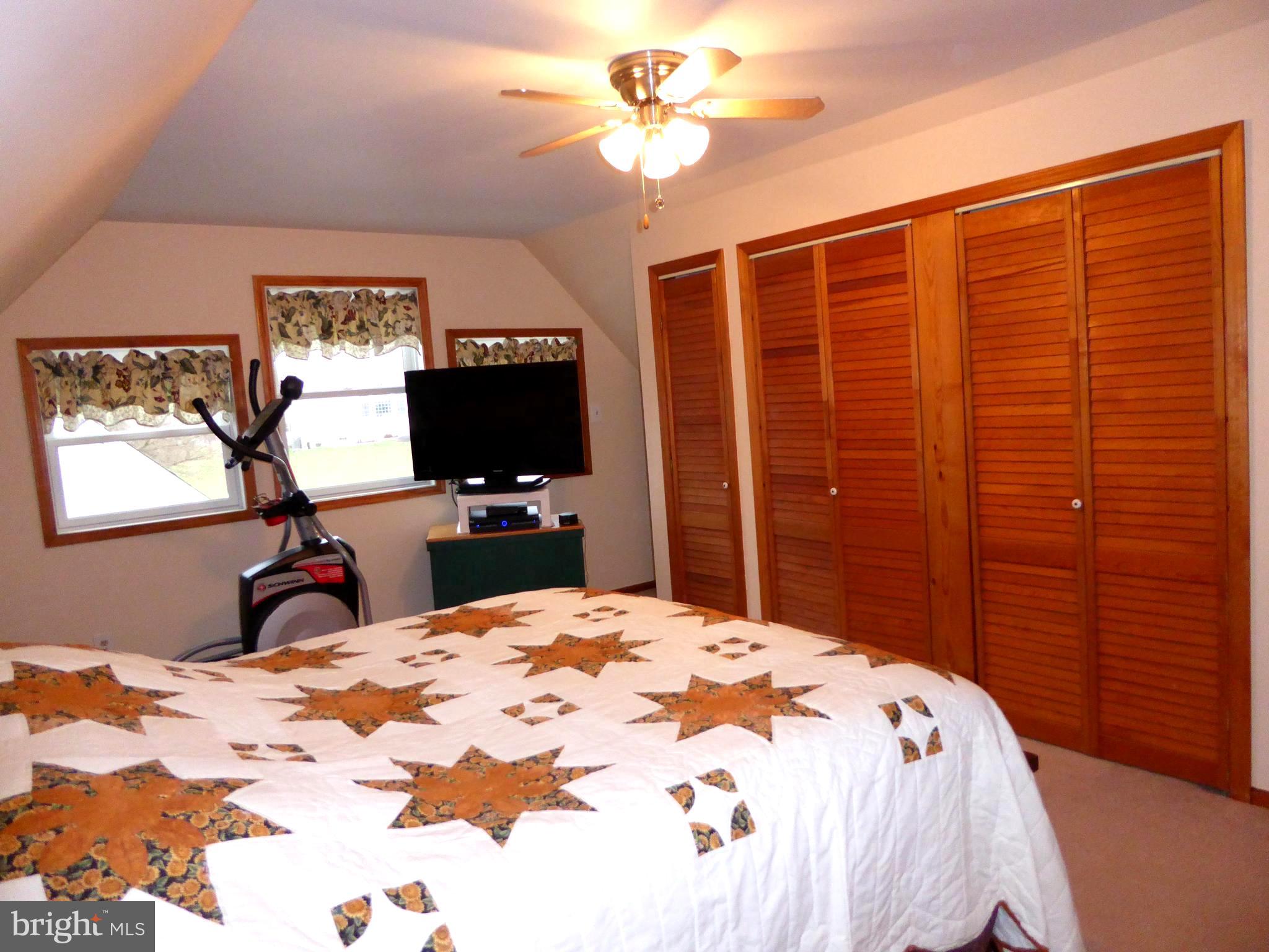 719 Mill Road Telford, PA 18969 - Photo 17 of 27 Main Bedroom