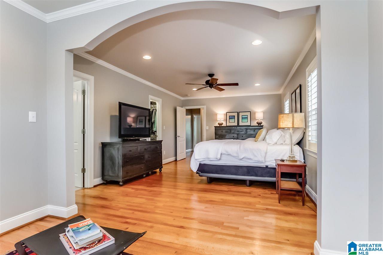 2445 Shades Crest Road Birmingham, AL 35216 - Photo 26 of 47