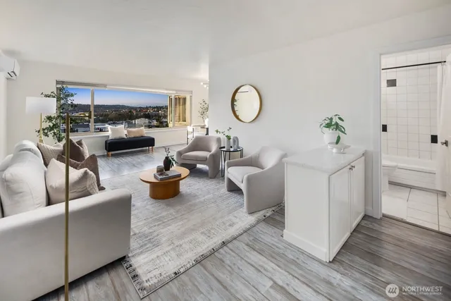 $395,000 | 2703 Boylston Avenue East, Unit 302, Seattle, WA 98102