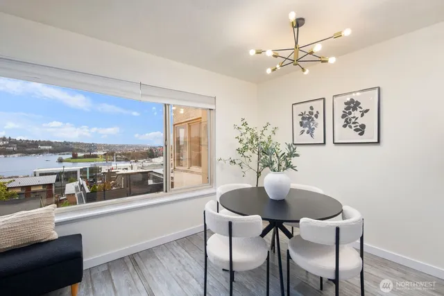 $395,000 | 2703 Boylston Avenue East, Unit 302, Seattle, WA 98102