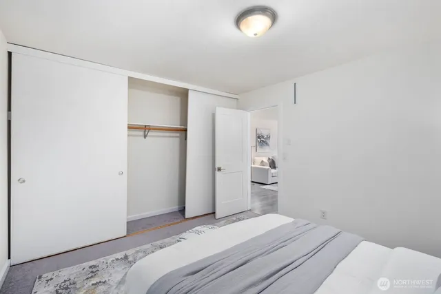 $395,000 | 2703 Boylston Avenue East, Unit 302, Seattle, WA 98102