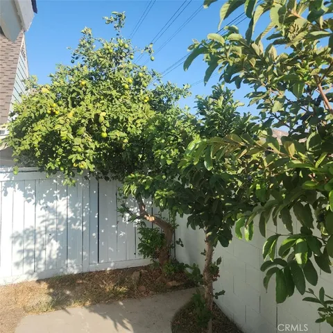 $500,000 | 14515 Woodland Drive, Unit 10, Fontana, CA 92337