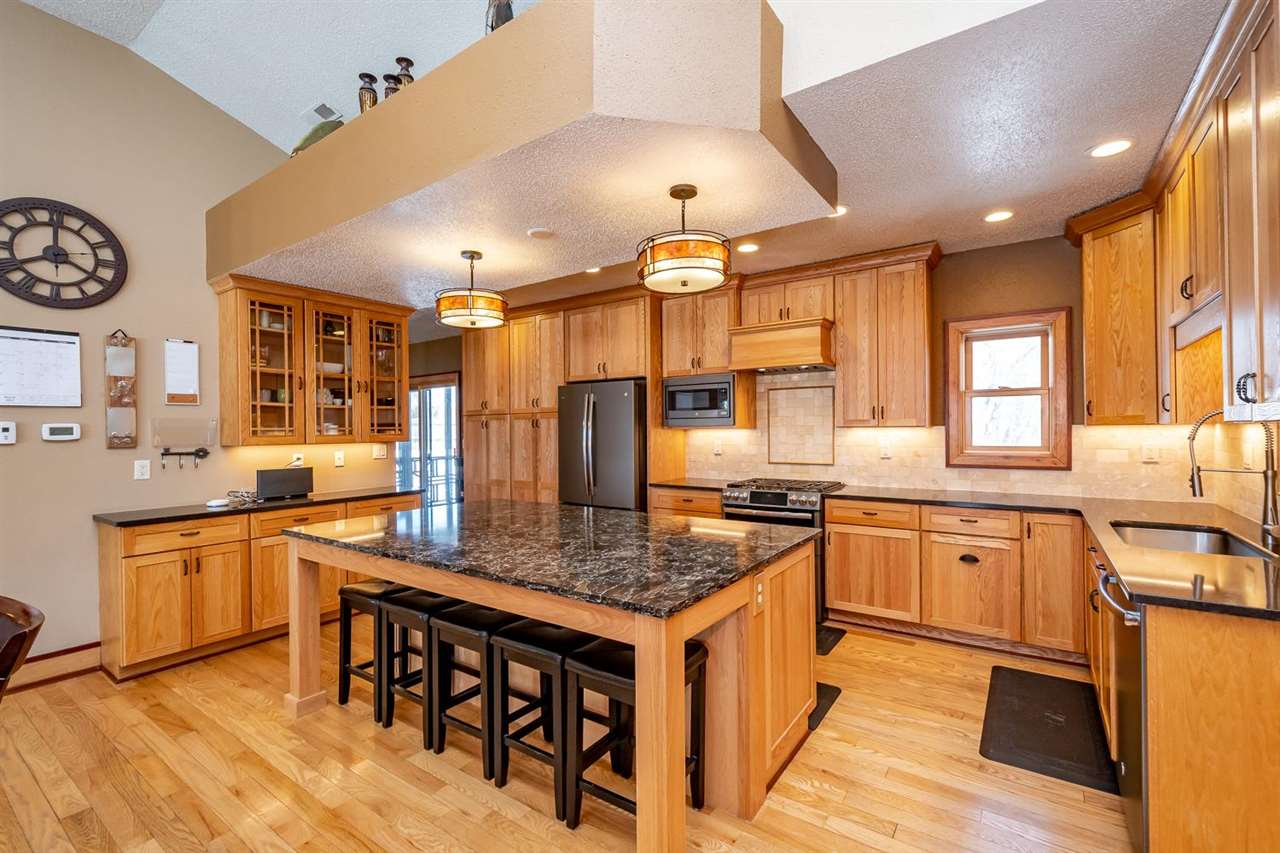 2659 Newport Road Northeast Solon, IA 52333 - Photo 10 of 44 Gallery Image 10