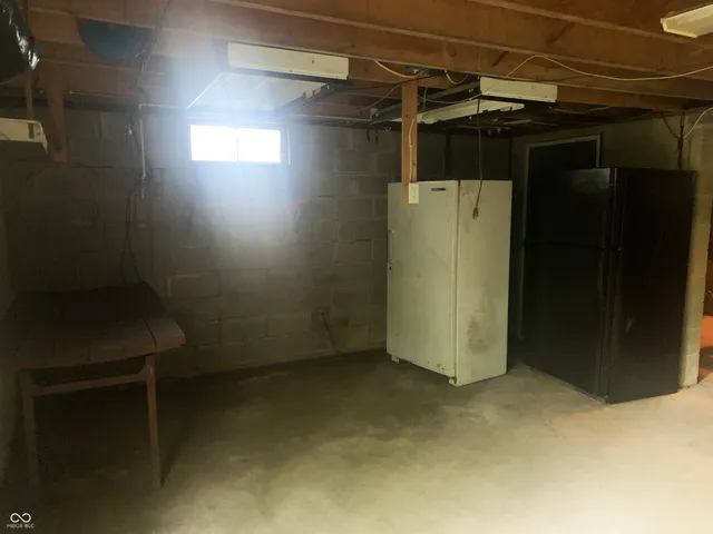 $194,900 | 9416 Rocky Fork N Drive, Brazil, IN 47834