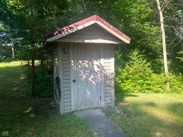 $194,900 | 9416 Rocky Fork N Drive, Brazil, IN 47834