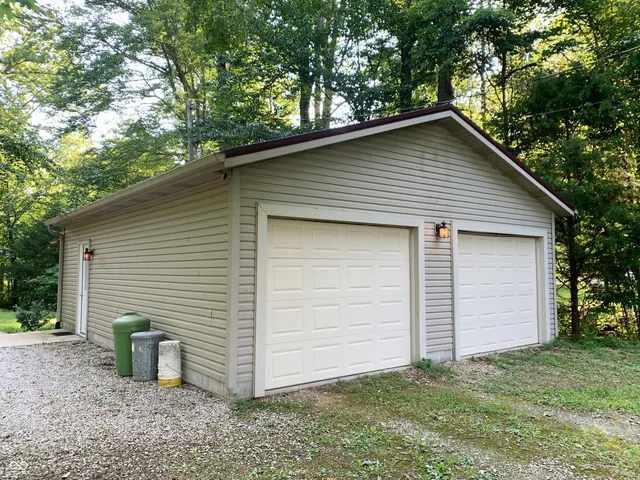$194,900 | 9416 Rocky Fork N Drive, Brazil, IN 47834