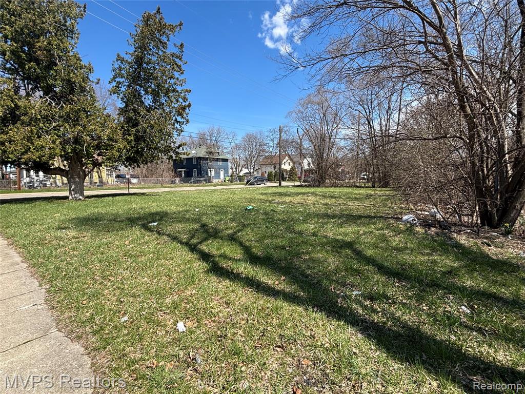 51 South Paddock Street Pontiac, MI 48342 - Photo 5 of 5